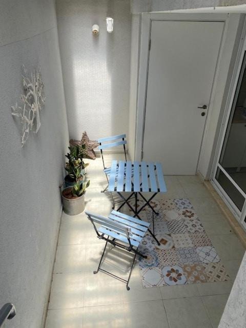 אירוח השקד - 10דק' משדה התעופה Lägenhet Giv'at Koach Exteriör bild